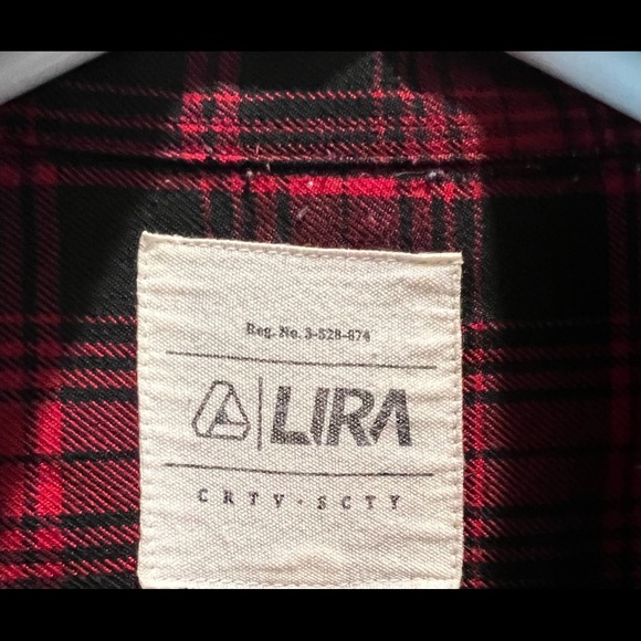 Mens red and black flannel, Yira brand size L - Picture 2 of 2